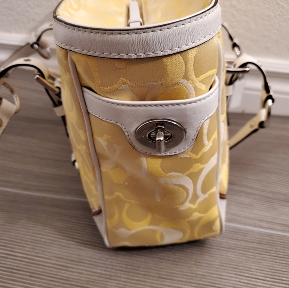 Coach Bleecker Preston Handbag 👜 - Picture 3 of 9